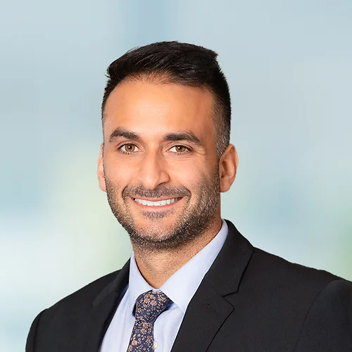 A photo of attorney Leo Setian against a softly blurred office background